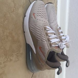 Air max 270 running shoes